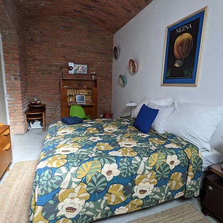 Romantic And Atypical Apartments In Prague'S Montmartre Extérieur photo